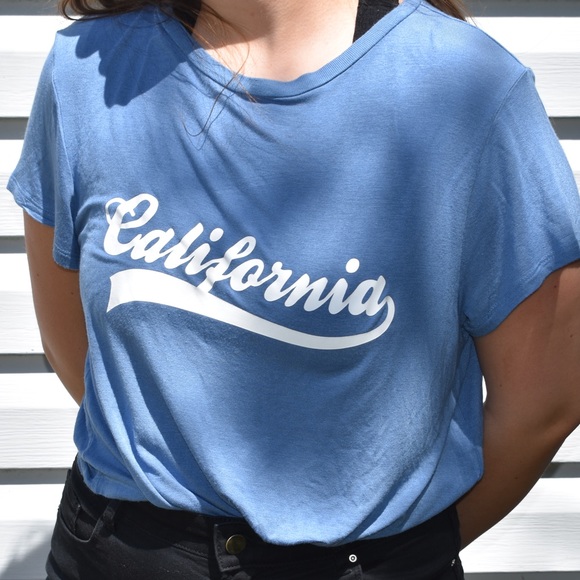 Super cute California tee from H&M! - Picture 1 of 4